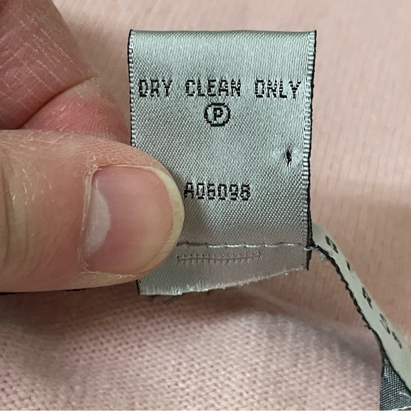 Precious Fibers Cashmere Sweater Vest (L) - Picture 7 of 7